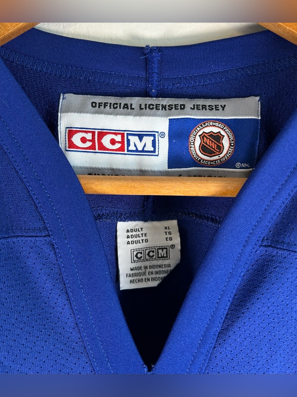 Vintage Toronto Maple Leafs NHL CCM Air-Knit Men’s Hockey Jersey Size XL Y2K - Picture 9 of 14